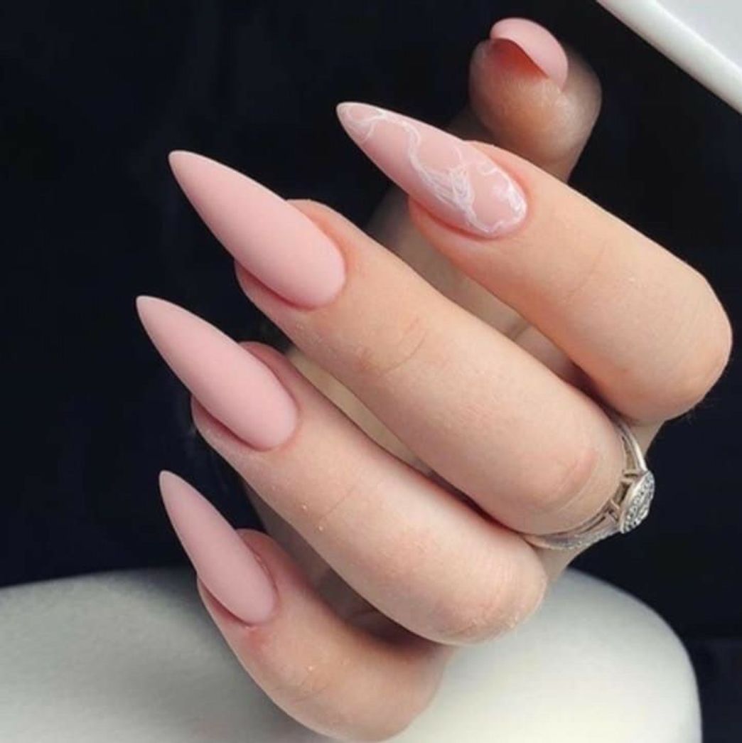 Fashion Hermosas uñas! Aquí tienes una idea ✨