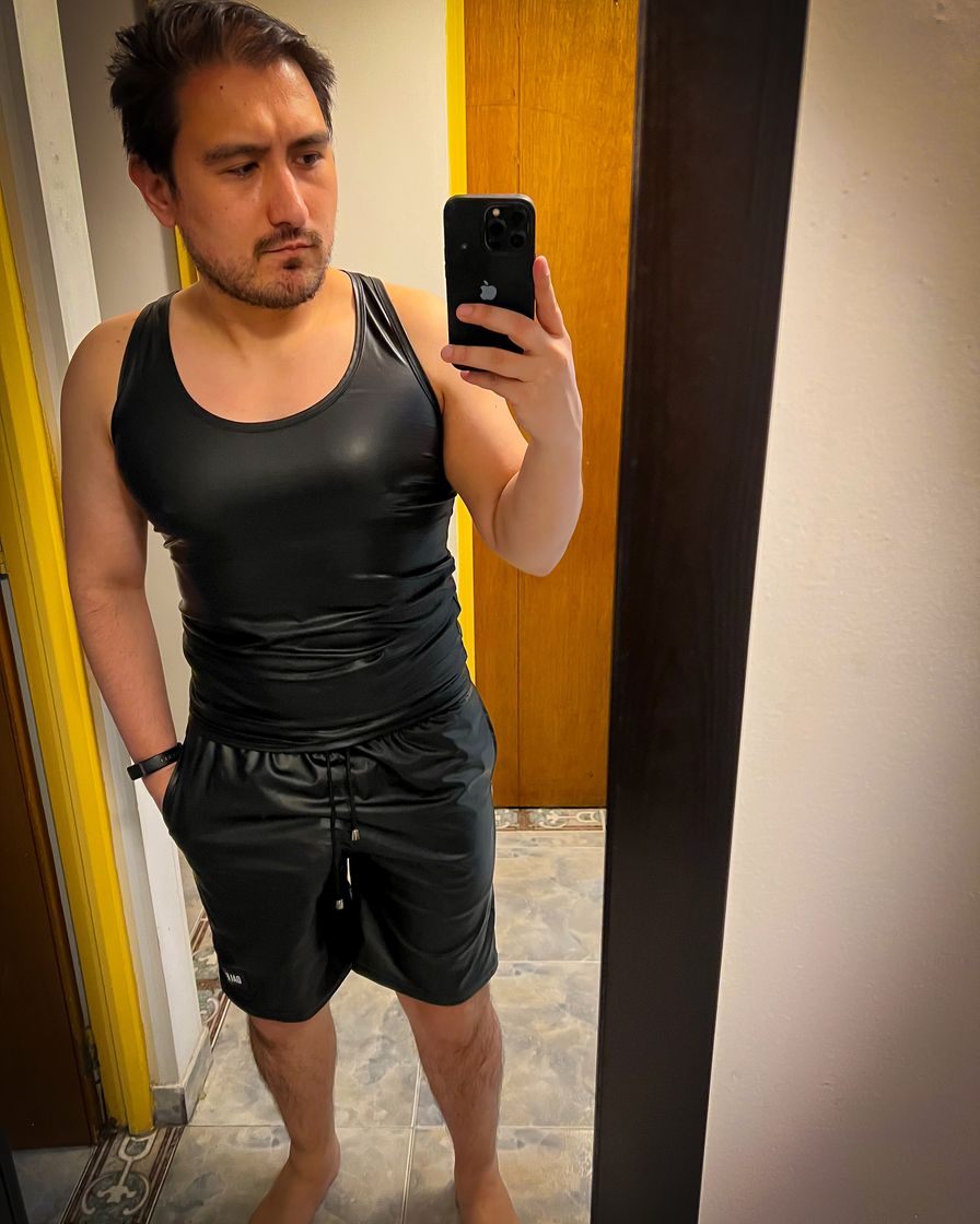 Camiseta sin mangas de piel sintética