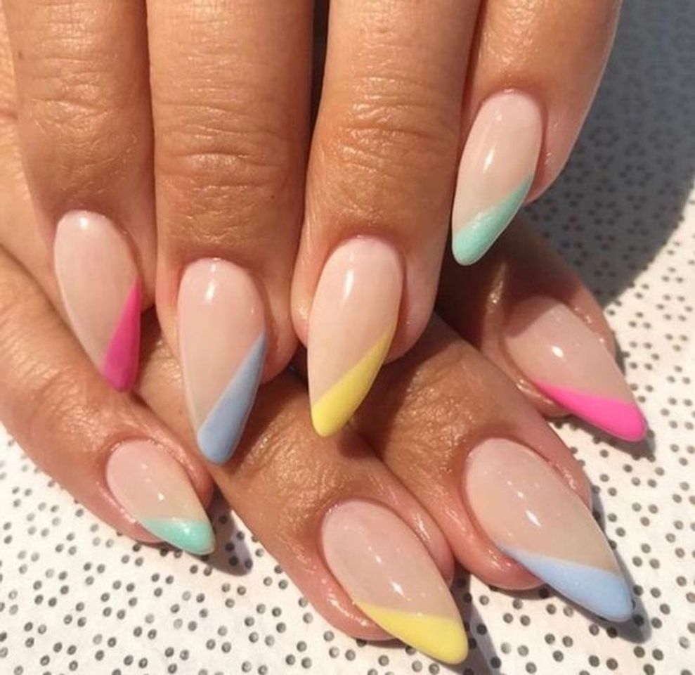 Moda Basic Stiletto Nails