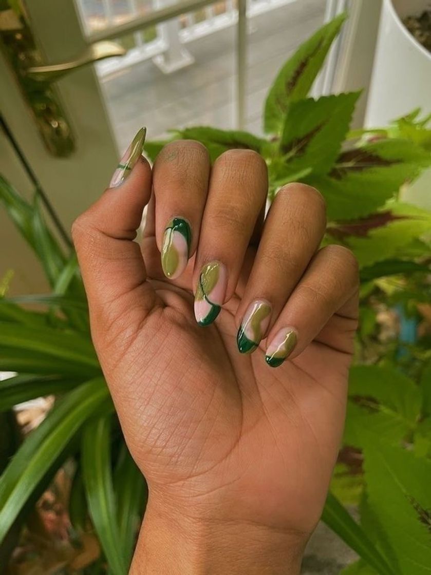 Moda Green Nails