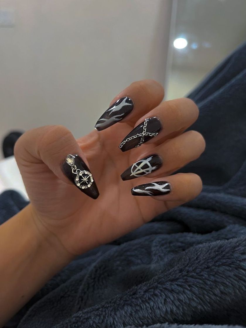 Belleza Unhas com tema ATEEZ 