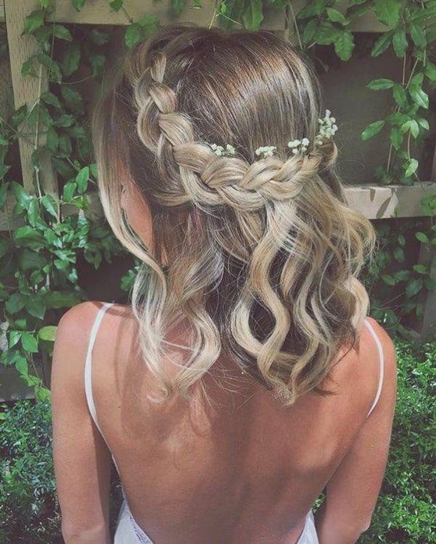 Moda Penteado para noivas 🌼