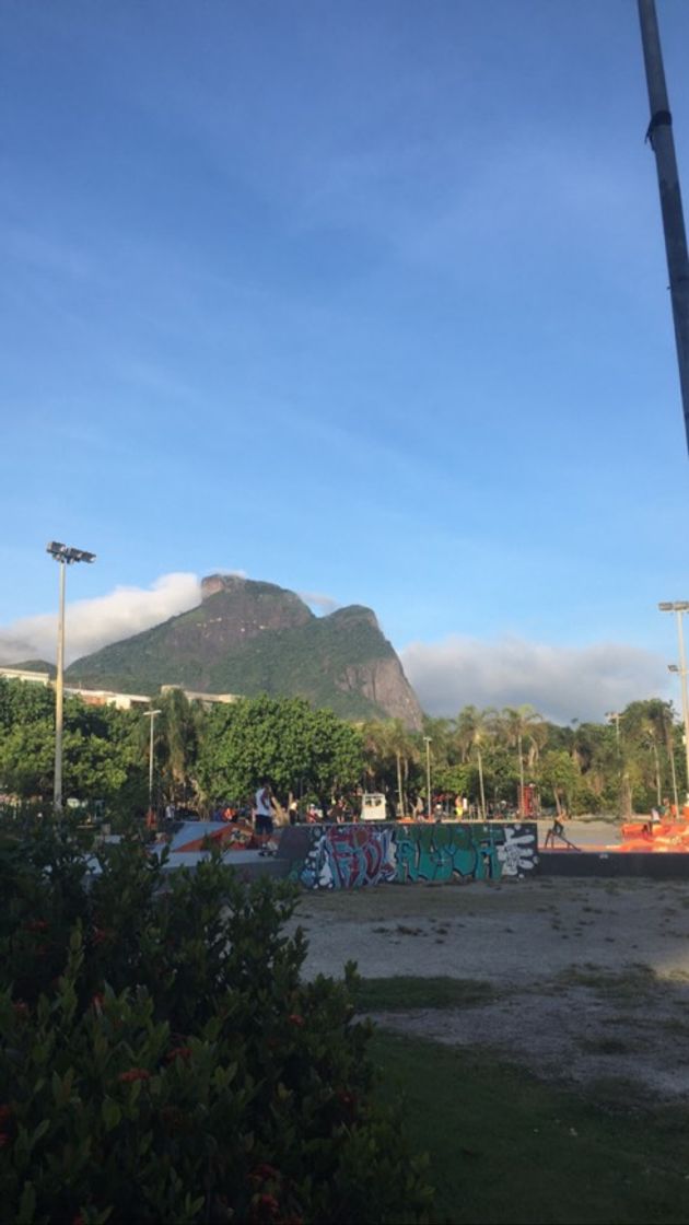 Lugar Praça São Perpétuo