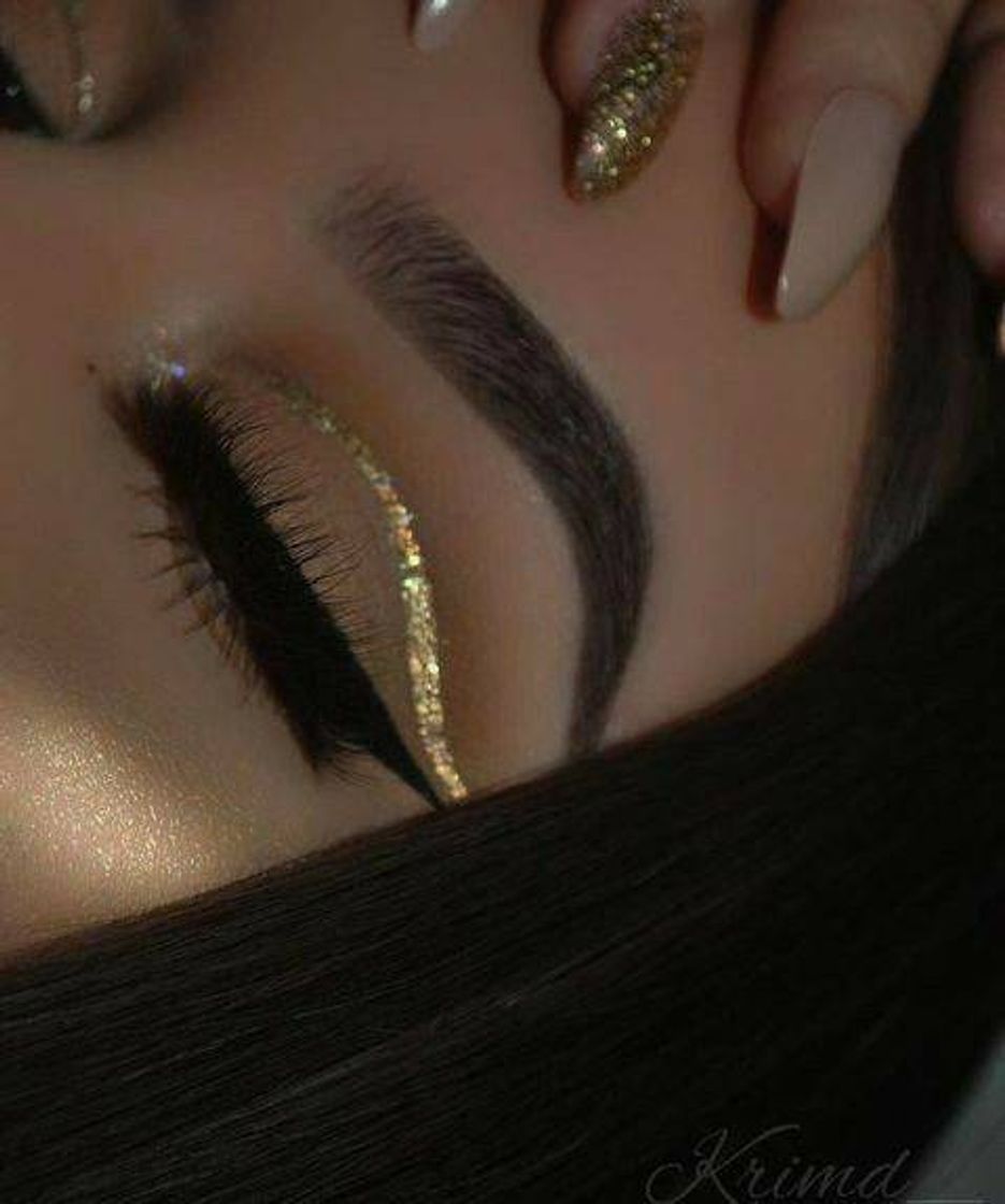 Moda Delineado dourado ✨