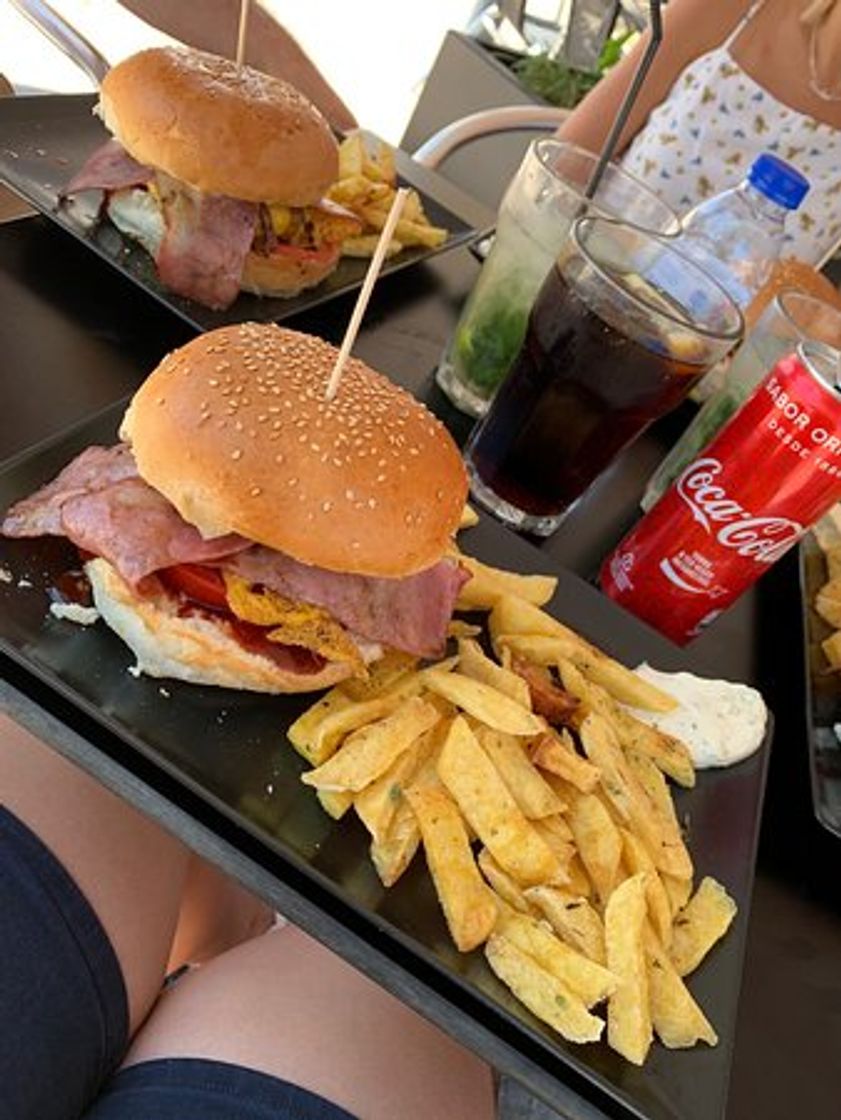 MEATZ BURGER CASTELO DELIVERY