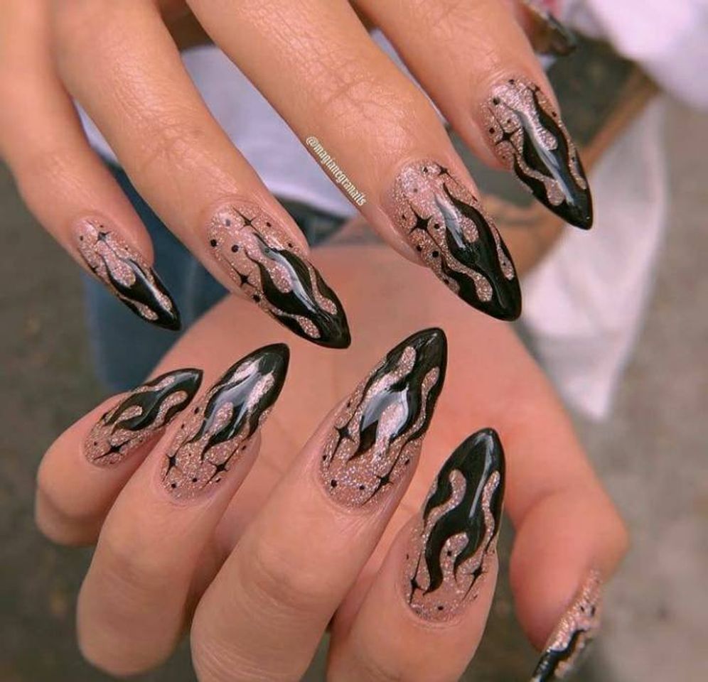 Social Inspirações nails