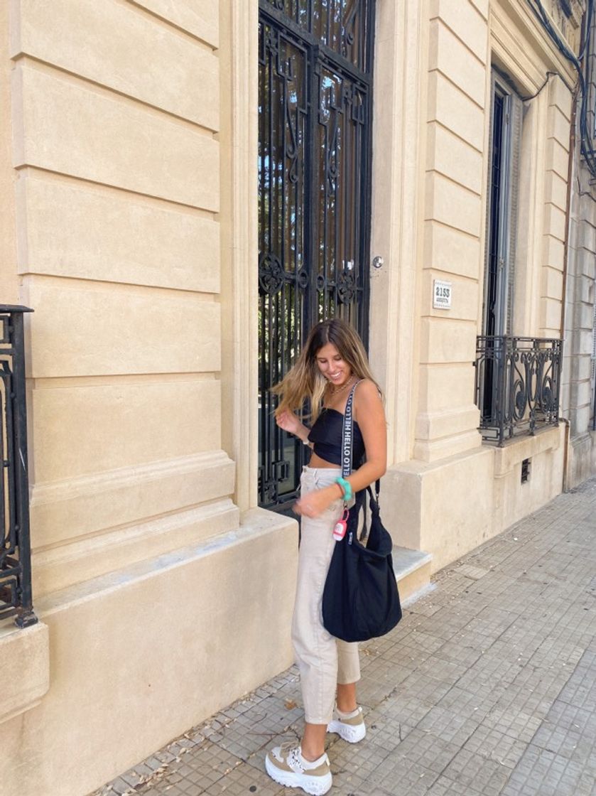 Social Slouchy – Agustinas