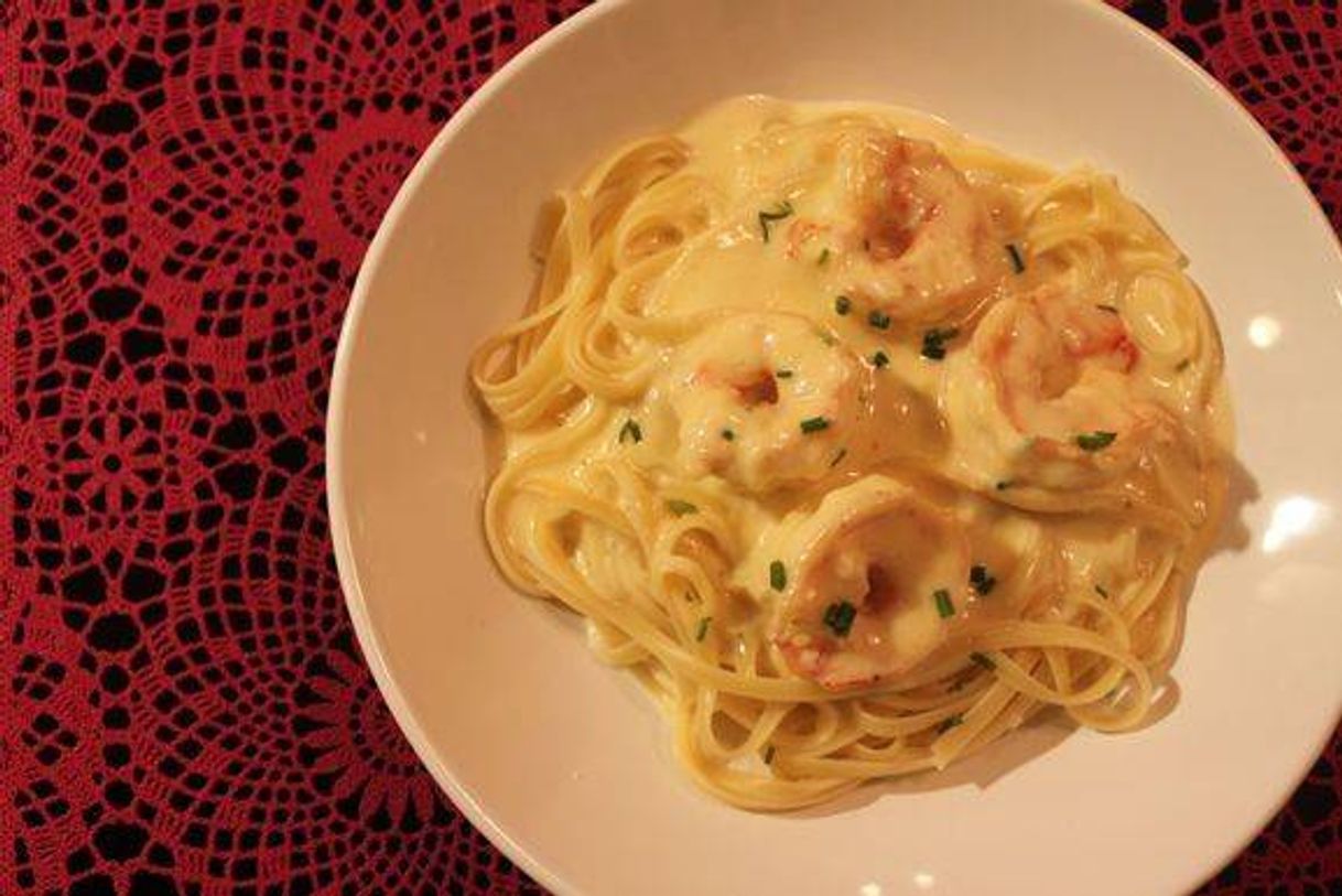 Moda Fettuccine com Camarão ao molho de queijo