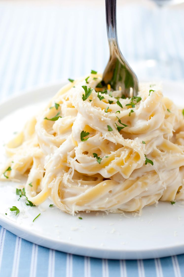 Moda Fettuccine Alfredo