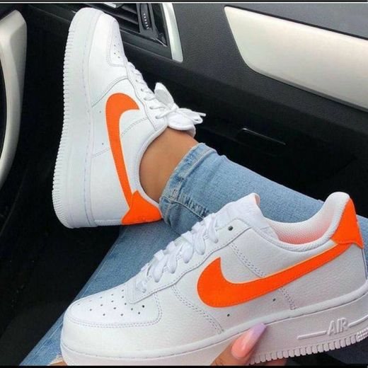 NIKE AIR FORCE 