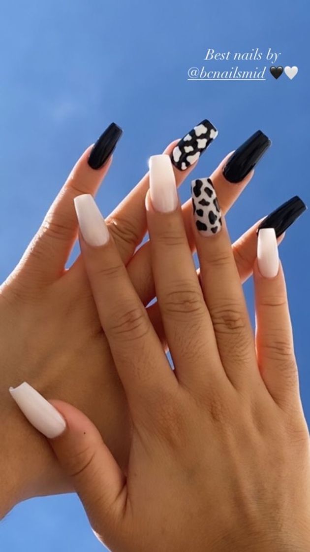 Fashion Ideias de unhas🖤