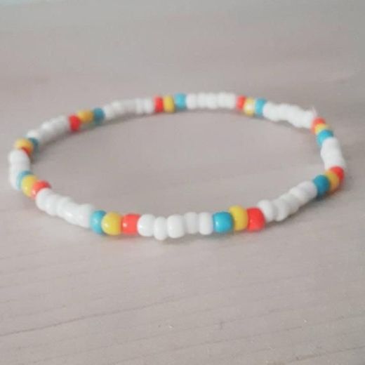 pulseira branca de miçanga 