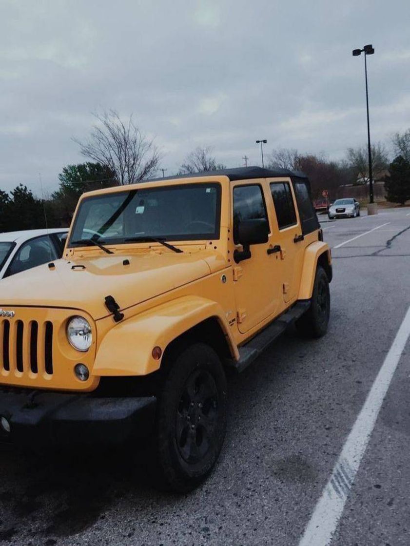 Moda Jeep Amareloo💛