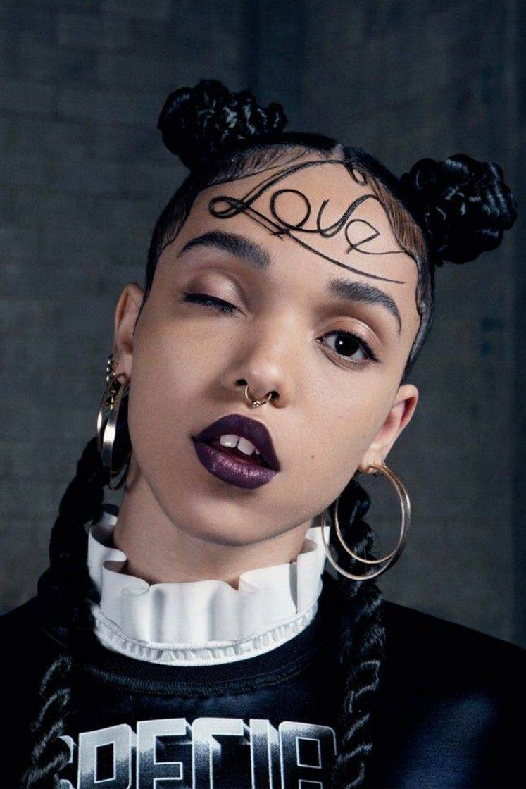 Moda FKA twigs