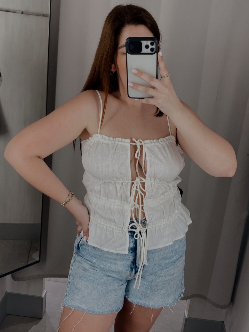 Moda Top branco com laços 