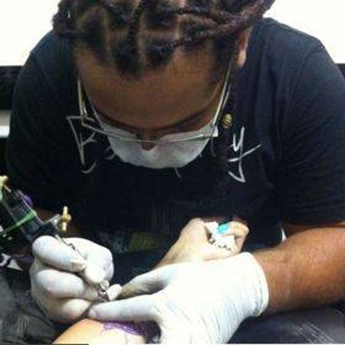 Fashion Huan Marley tatuador