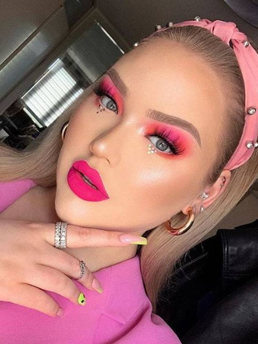 Fashion Inspiração de Make para o dia...🥰💄💕