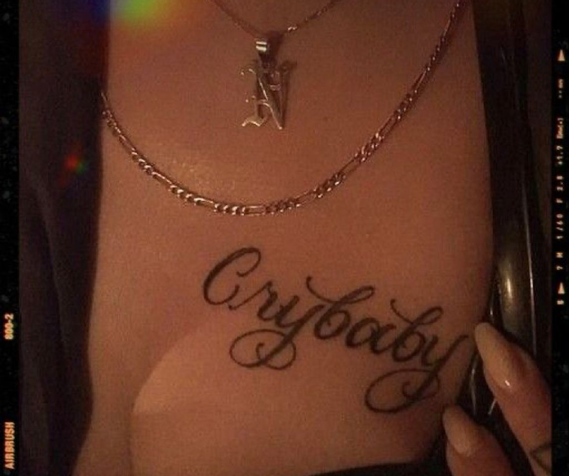 Moda Tatto🤍 cry baby 