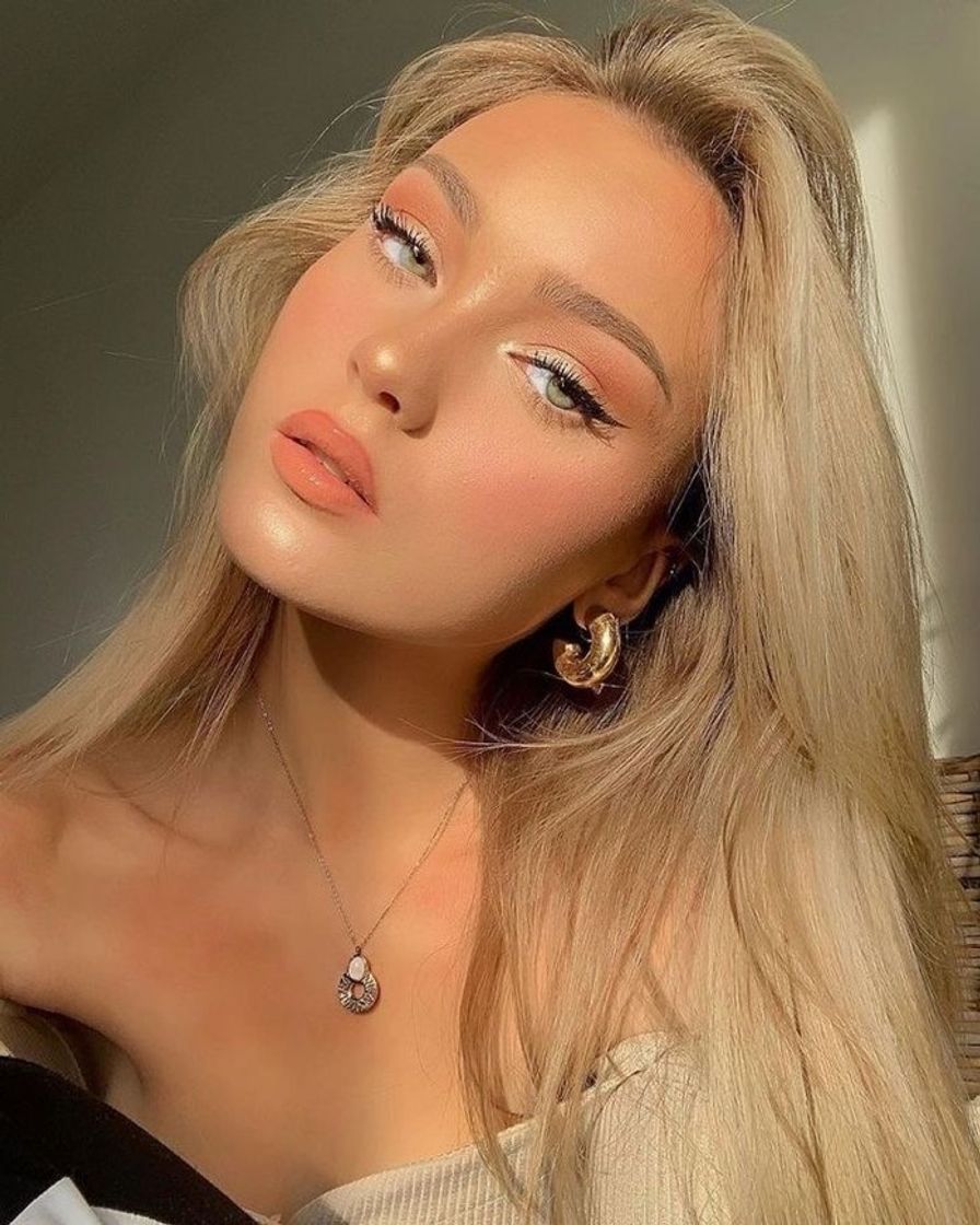 Social Makeup