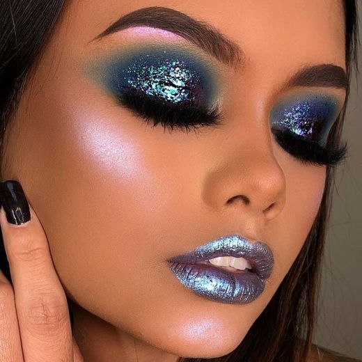 Make Smokey Glam-Azul