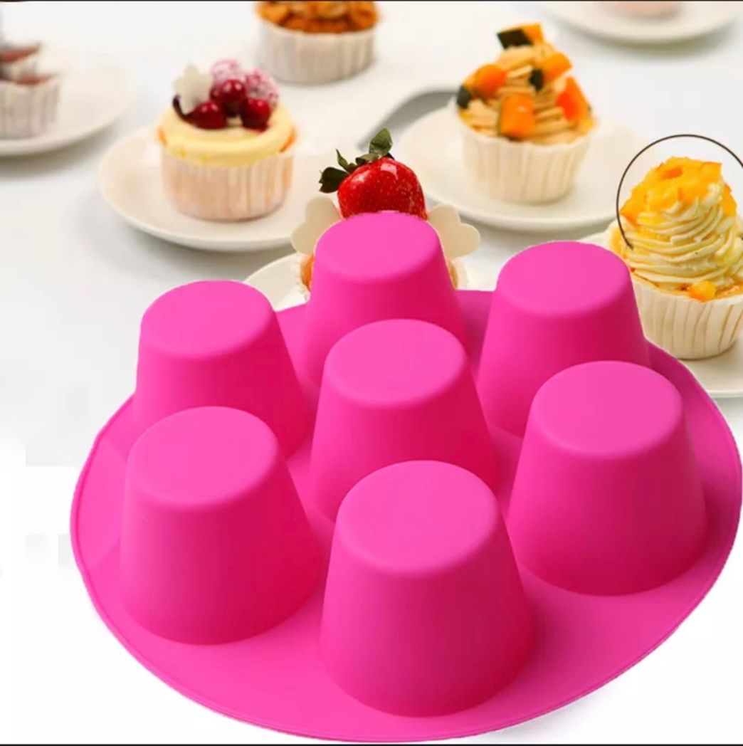 Social 7 Cavity Silicone Cupcake Cake Mold Muffin Chocolate Pudding