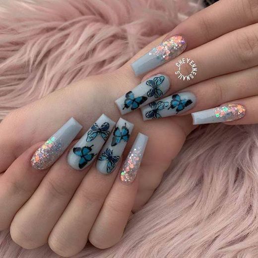 Unhas em gel de borboleta🦋💙✨