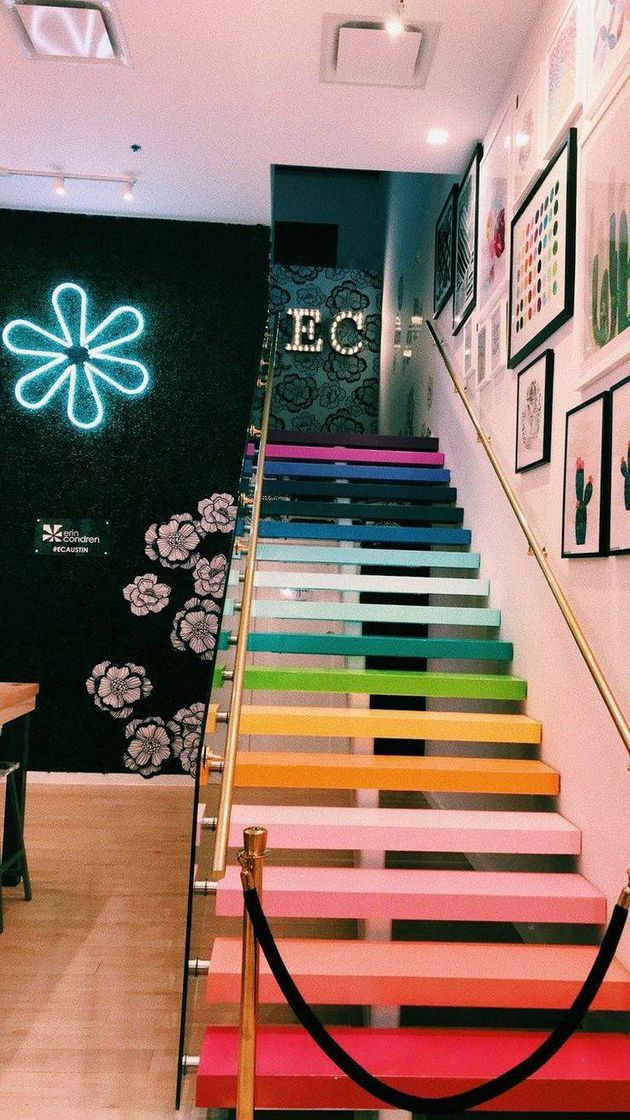 Escadas coloridas