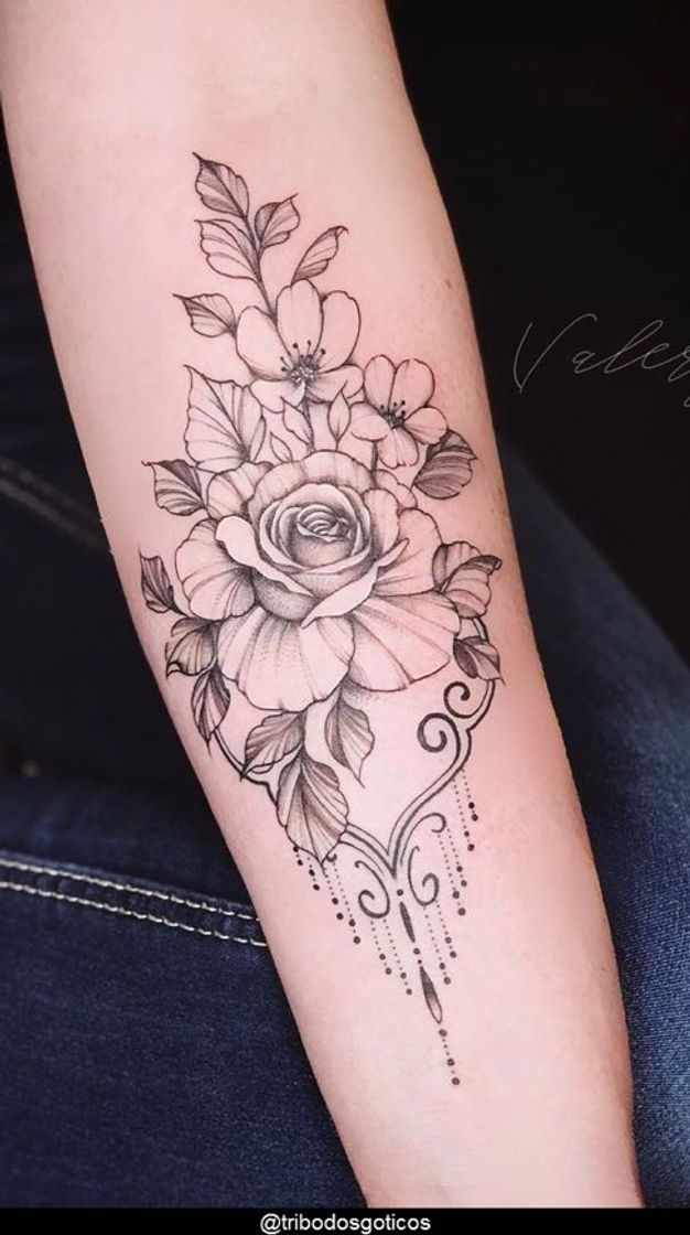 Moda Tatuagem no braço 🌹 