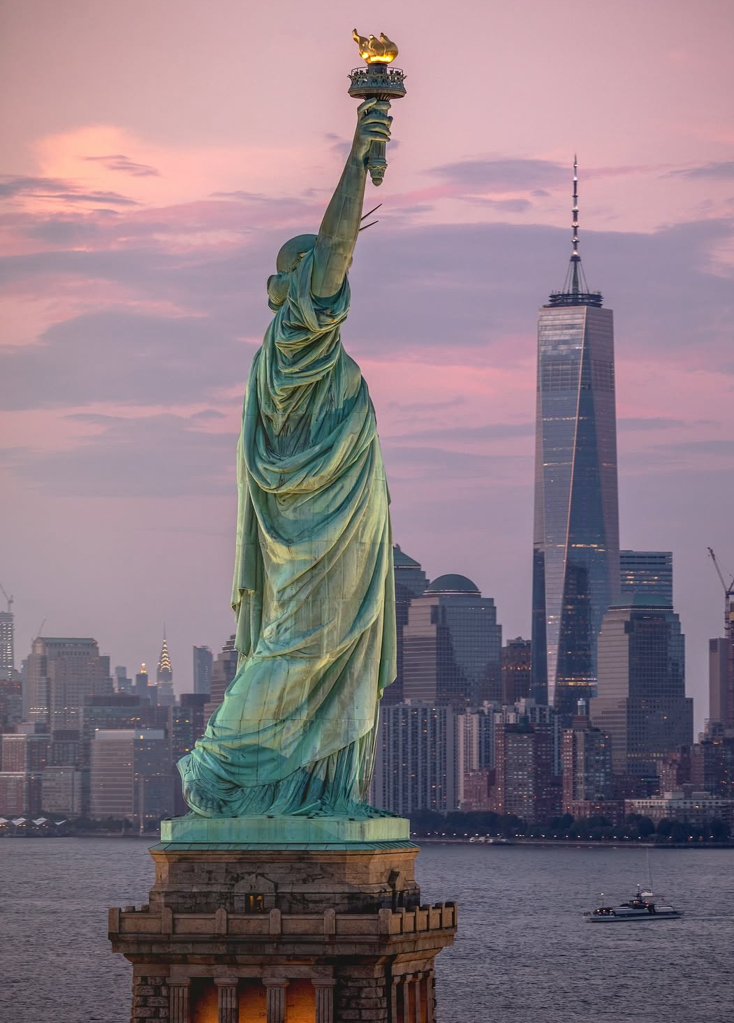 Place Lady Liberty siempre vigilando
