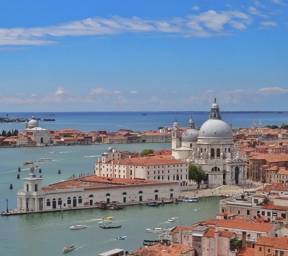 Social Lago de Ensueño en los Dolomitas
