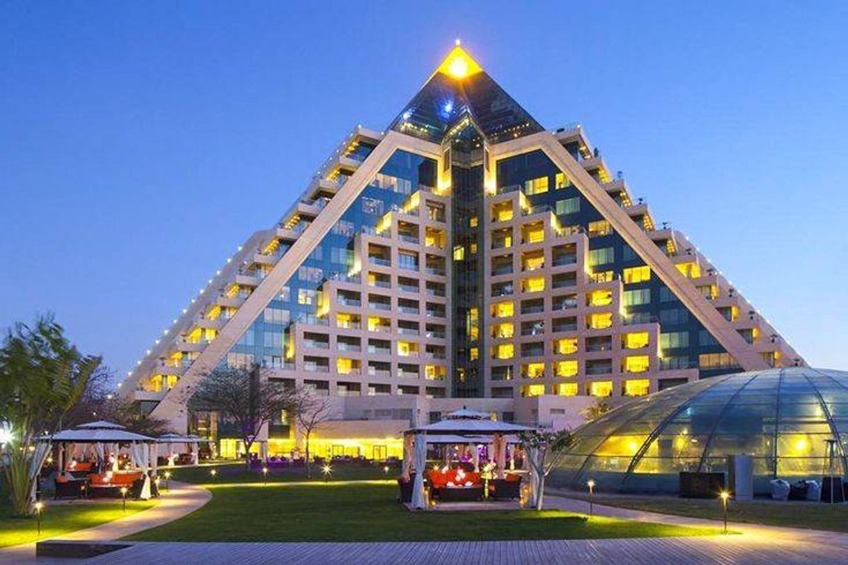 Places Hotel Raffles Dubai