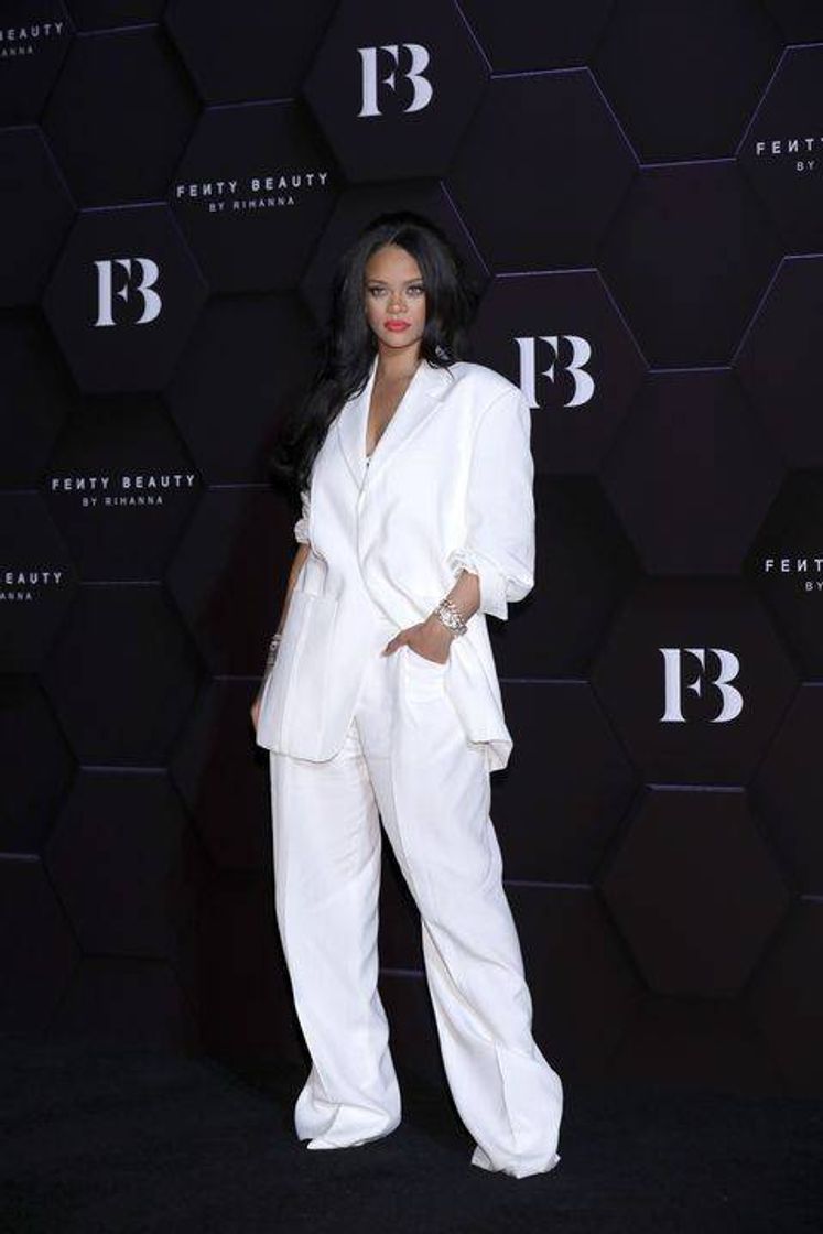 Fashion Fenty beauty by Rihanna