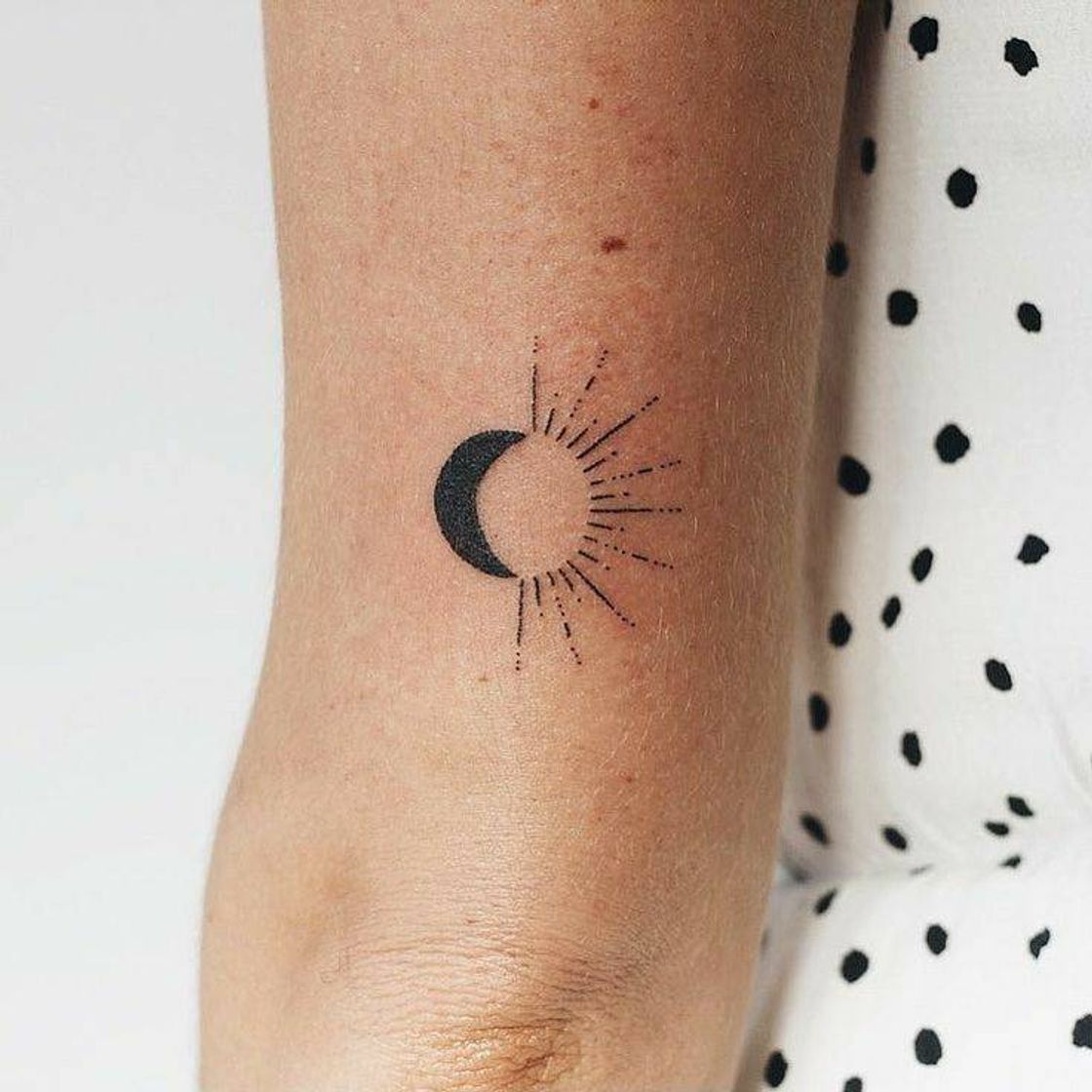 Moda tatuagem: lua 