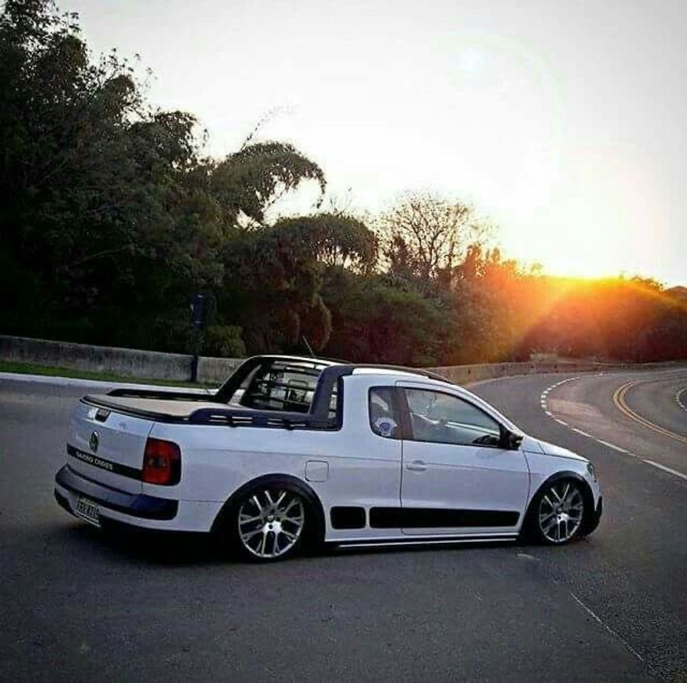 Social Carro típico brasileiro rebaixado 