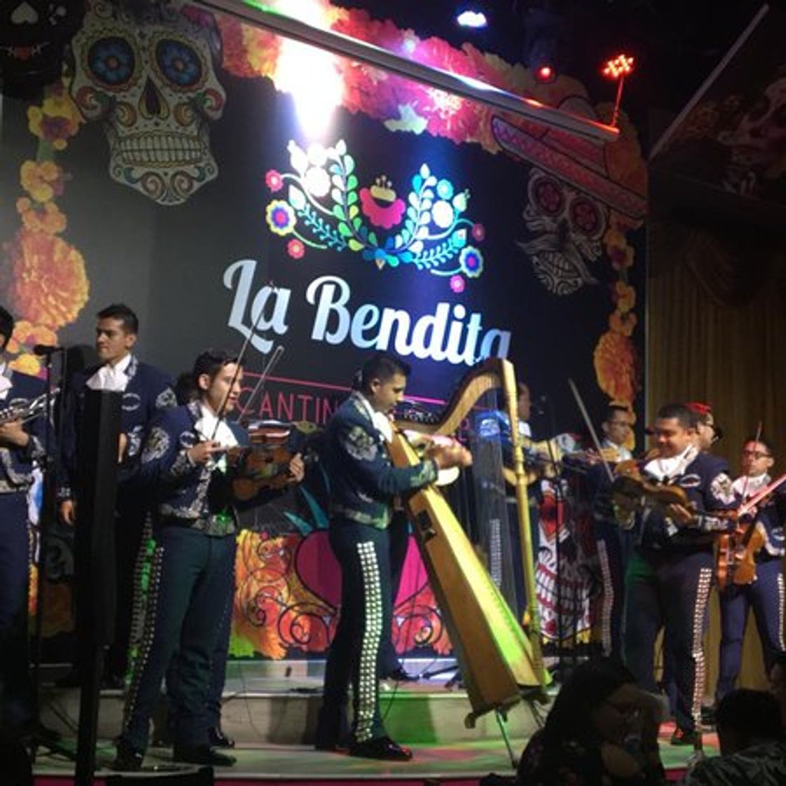 Restaurantes La Bendita Cantina Mariachi