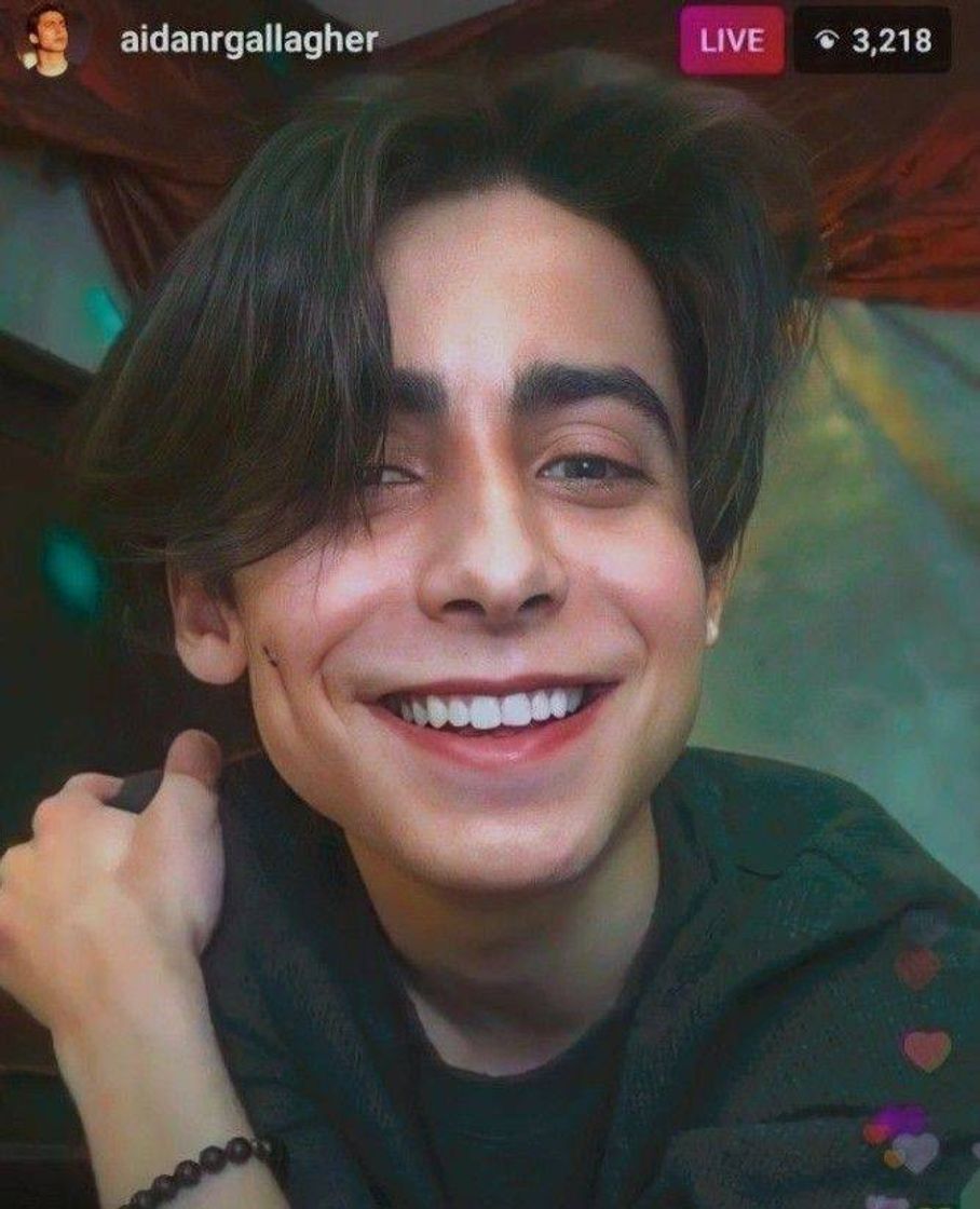 Fashion 👄 Aidan gallagher 👄