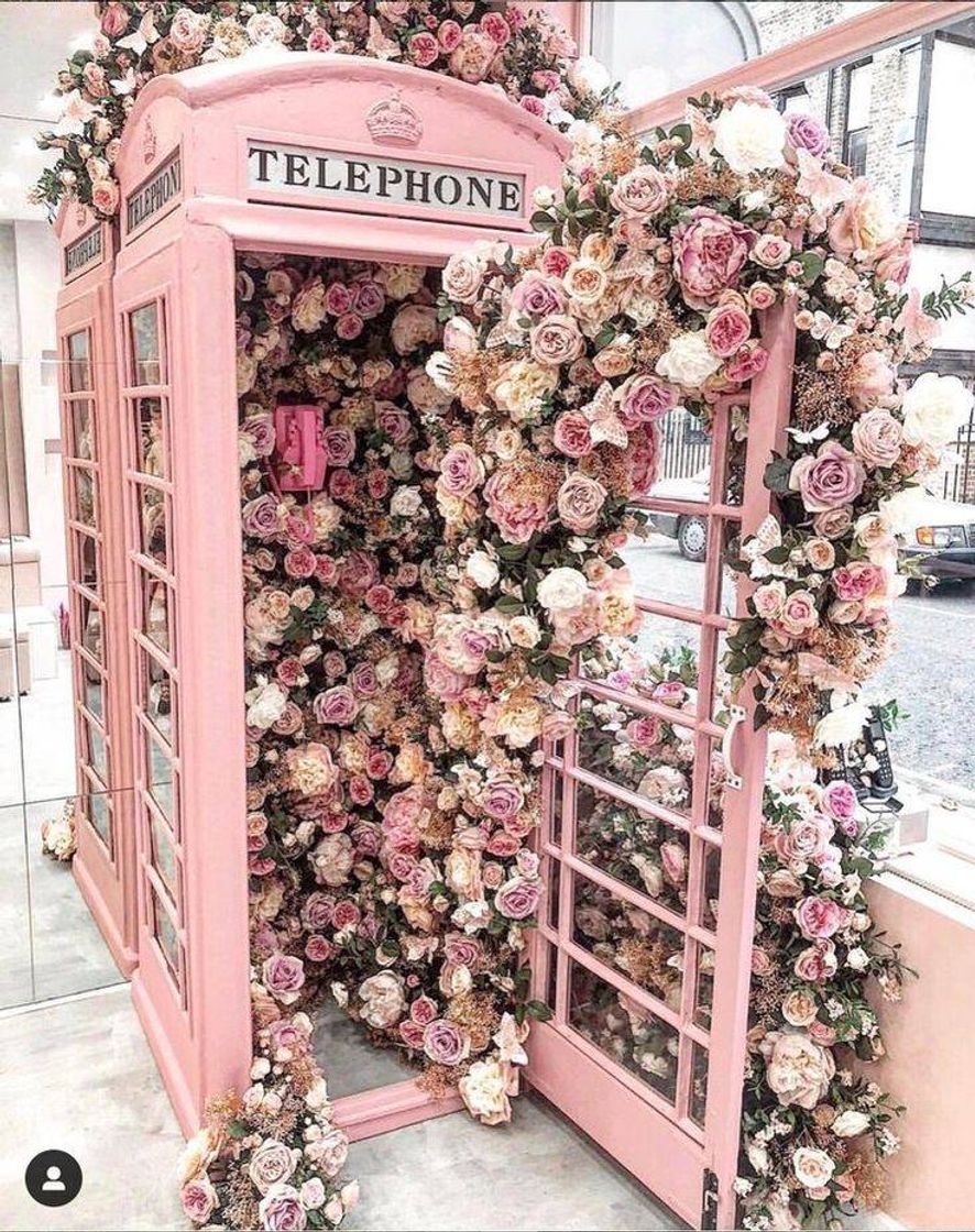 Moda Telephone cabin