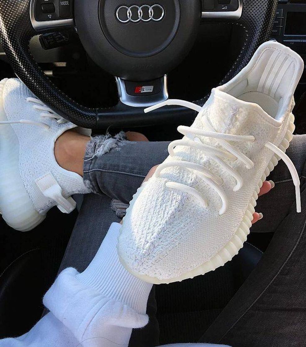 Social ADIDAS Yeezy Boost 350 V2 'Cloud White Non-Reflective' - FW3043 - Size