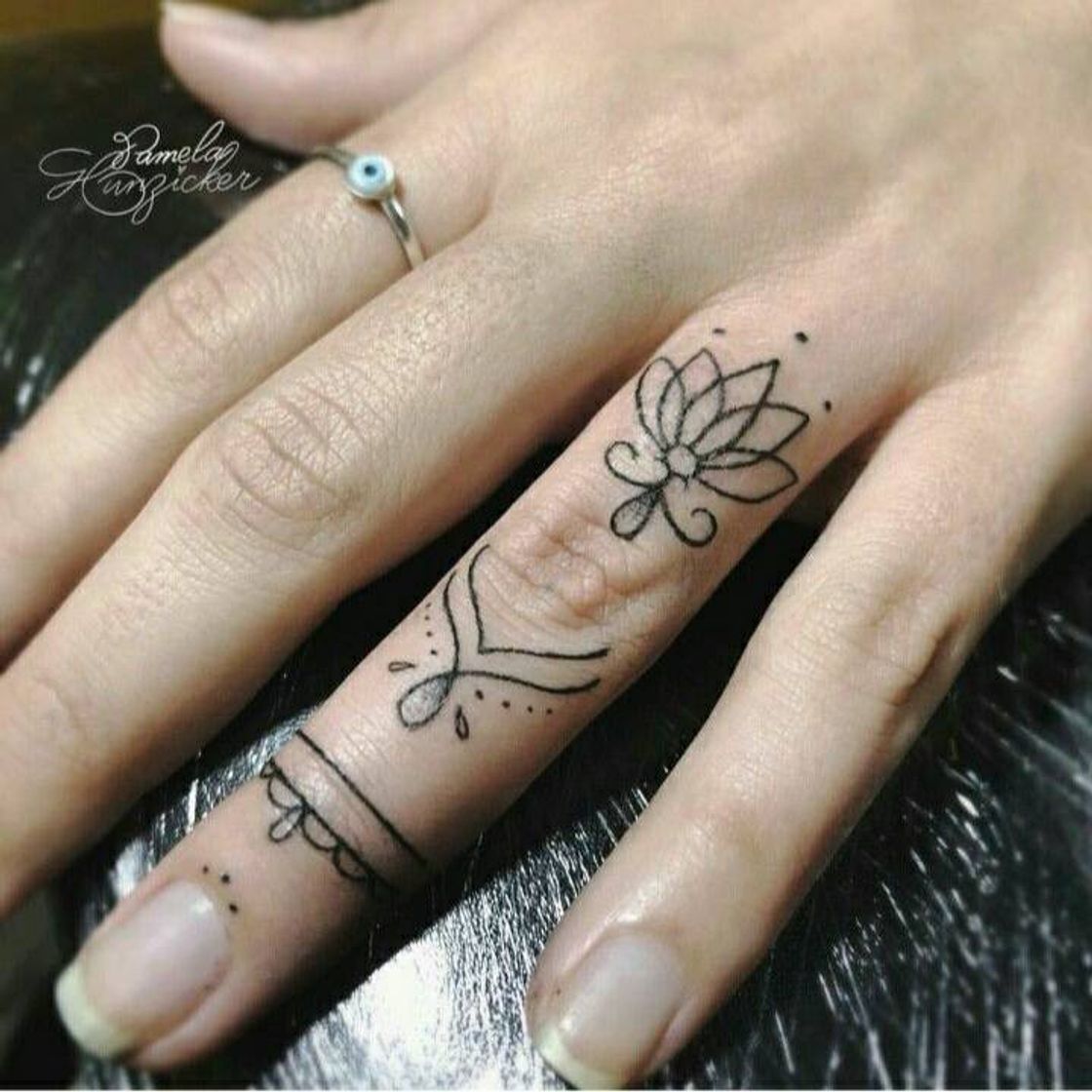 Social Finger tattoo