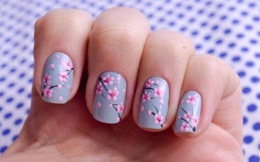 Cute toenail with flowers