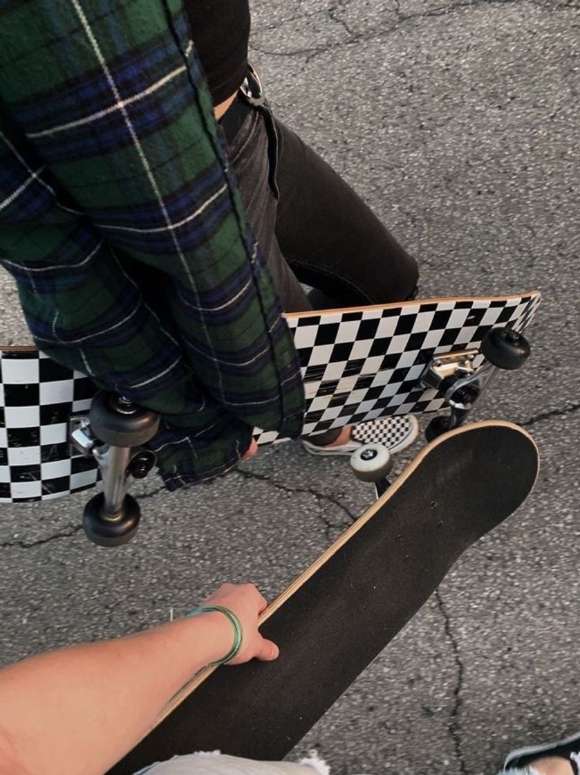Social 🛹 