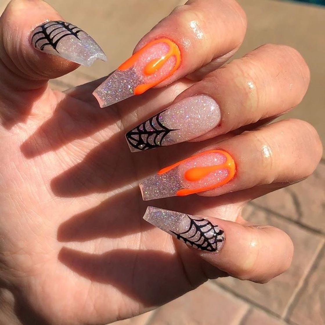 Fashion Halloween nails 