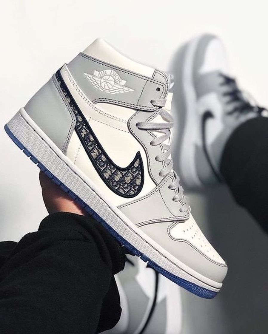 Moda Nike Air Jordan1 X Dior | THE CUSTOM MOVEMENT