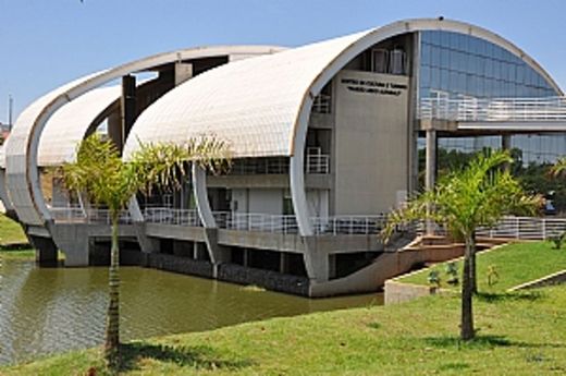 Biblioteca Municipal Parque Da Cultura