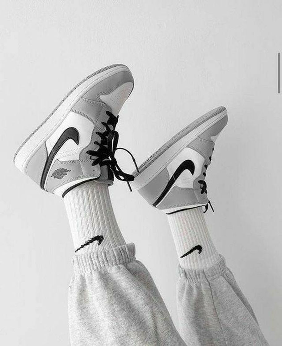 Moda Jordan 1 grey