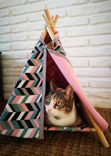 Cama para gato y perro. Estampado étnico azul con el interio