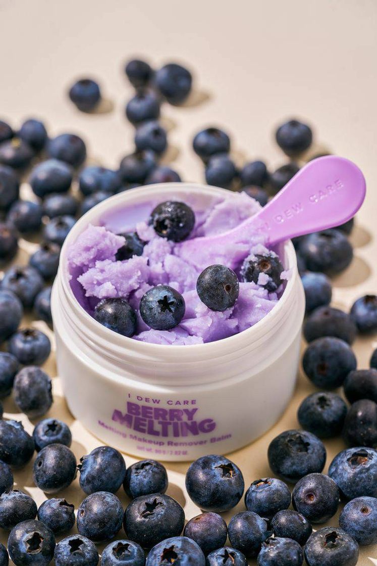 Moda •berry melting•🧖‍♀️🔵