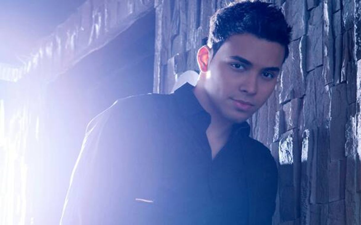 Fashion Prince Royce - Morir Solo (Official Video) - YouTube