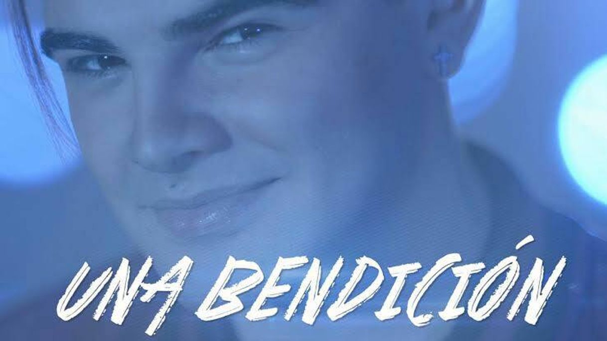 Fashion Jonathan Moly - Una Bendición (Video Oficial) - YouTube