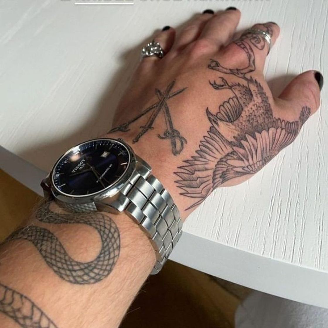 Social Hand